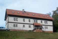 Отель Waldhotel Seerosenhof Rietz Neuendorf в городе Риц-Нойендорф, Германия