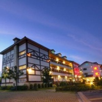 Отель Jun Yue Hanging Garden Resort в городе Рэнай, Тайвань