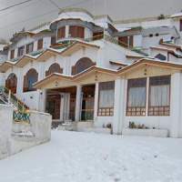 Отель Galleu Hill Resort Shimla в городе Теог, Индия