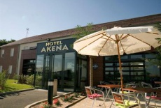 Отель Hotel Akena City Crepy-en-Valois в городе Крепи-ан-Валуа, Франция