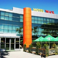 Отель Max Hotel Lubon в городе Любонь, Польша