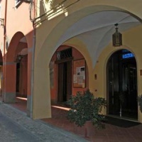 Отель Albergo Cane' в городе Доцца, Италия