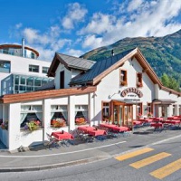 Отель Hotel Station в городе Понтрезина, Швейцария