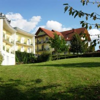 Отель Panoramahof Ziegler в городе Бад-Вальтерсдорф, Австрия