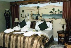 Отель Lady Esther Day Spa Bed & Breakfast в городе Algonquin Highlands, Канада
