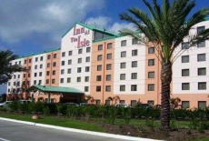 Отель Inn at The Isle в городе Уэстлейк, США