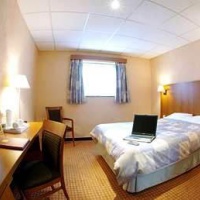 Отель Leicester North Hotel and Conference Center в городе Аппер Бротон, Великобритания