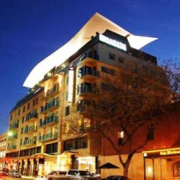 Отель Majestic Roof Garden Hotel в городе Аделаида, Австралия