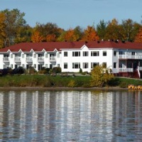 Отель Manoir du Lac William в городе Saint-Ferdinand, Канада