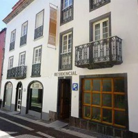 Отель Residencial Alcides Ponta Delgada в городе Понта-Делгада, Португалия