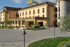 Отель Bel Sito Hotel Le Due Torri в городе Манокальцати, Италия
