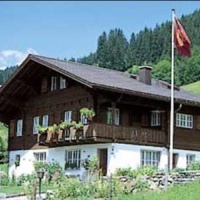 Отель Chalet Alpengruss в городе Лауэнен, Швейцария