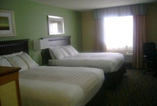 Отель Fireside Inn and Suites Devils Lake в городе Девилс Лейк, США