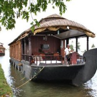 Отель Cosy Houseboats Alleppey в городе Аллеппи, Индия
