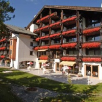 Отель Kronenhotel Seefeld в городе Зеефельд, Австрия