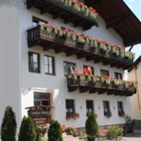 Отель Appartement Weißes Rössl в городе Брук-ан-дер-Гросглокнерштрассе, Австрия