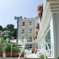 Отель Hotel Garden Vico del Gargano в городе Вико-дель-Гаргано, Италия