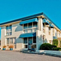 Отель Econo Lodge Hacienda Motel Geelong в городе Джелонг, Австралия