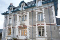 Отель La Villa Bleue de Mauleon в городе Молеон, Франция