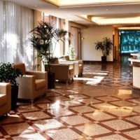 Отель Continental Hotel Nago-Torbole в городе Наго-Торболе, Италия