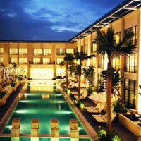 Отель Aryaduta Hotel Medan в городе Медан, Индонезия