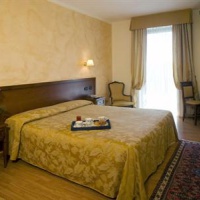 Отель Hotel Scaligero в городе Соммакампаньа, Италия