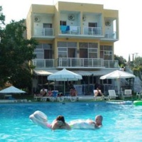 Отель Xidakis в городе Орнос, Греция