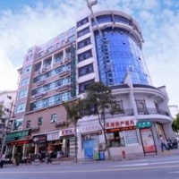 Отель Greentree Inn Zhangjiajie Daqiao Road Ziwu Park Express Hotel в городе Иян, Китай