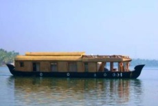 Отель The Lotus - Houseboat в городе Нилешварам, Индия