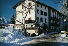 Отель Orovacanze Hotel Villa Alpina в городе Форни ди Сорга, Италия
