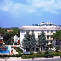 Отель Hotel Vina De Mar в городе Линьяно-Саббьядоро, Италия