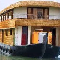 Отель Sreekrishna Houseboat C/o Sreekrishna ayurveda Panchakarma Centre в городе Аллеппи, Индия