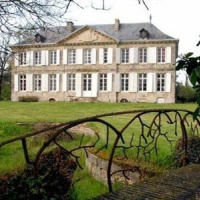 Отель Chateau de Breloux в городе Ла Креш, Франция