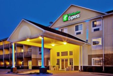 Отель Holiday Inn Express Le Claire Riverfront - Davenport в городе Ле Клэр, США