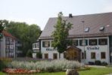 Отель Hotel-Gasthof zur Linde Langenau в городе Лангенау, Германия