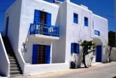 Отель Marinas' Studios в городе Орнос, Греция