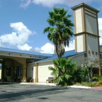 Отель Summit Inn Hotel and Suites в городе Сан Маркос, США