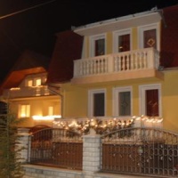 Отель Apartmanhaz Cedrus в городе Залакарош, Венгрия