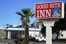 Отель Goodnite Inn & Suites в городе Буллхед Сити, США