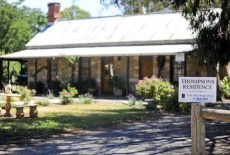 Отель Reillys Wines Heritage Cottages в городе Минтаро, Австралия