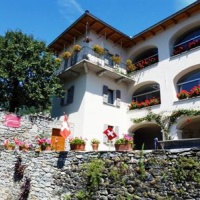 Отель Casa Ai Portici Gordola в городе Гордола, Швейцария