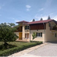 Отель Villa Nanevi в городе Тетевен, Болгария