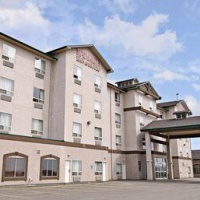 Отель Ramada Inn & Suites Clairmont Grande Prairie в городе Гранде Прейри, Канада