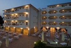 Отель Stella Marina Hotel Melito di Porto Salvo в городе Мелито-ди-Порта-Сальво, Италия