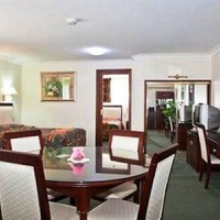 Отель Quality Inn Ambassador International Orange в городе Ориндж, Австралия