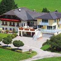 Отель Gastehaus Stabauer в городе Мондзее, Австрия
