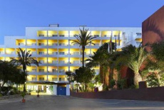 Отель Fiesta Hotel Cala Llonga в городе Кала-Льонга, Испания