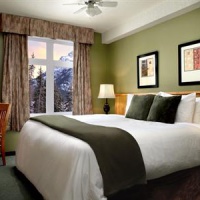 Отель Windtower Lodge & Suites Canmore в городе Канмор, Канада