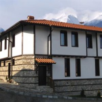 Отель Guesthouse Trite Kambani в городе Банско, Болгария