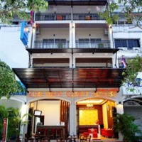 Отель Lub Sbuy Guest House Phuket в городе Пхукет, Таиланд